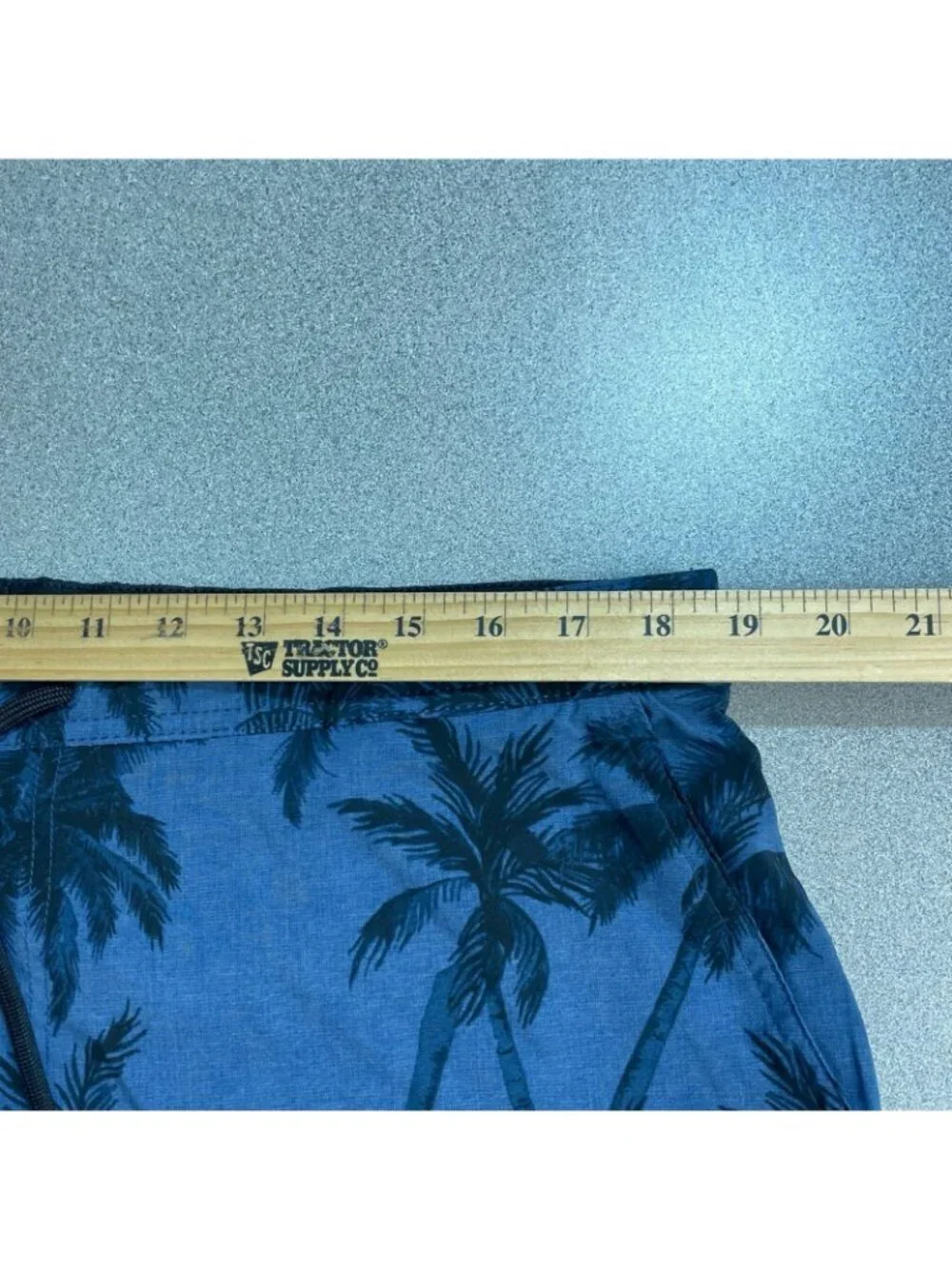 NWT Kirkland Signature Men's XL Blue Palm Print Swim Shorts Quick-Drying Stretch